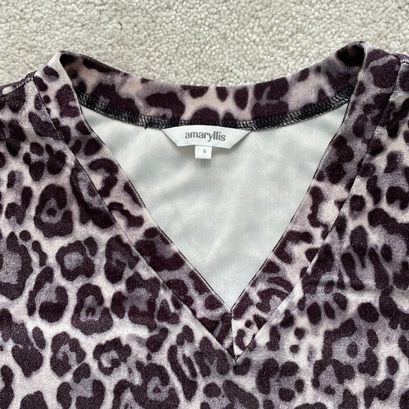 Cheetah Print T-Shirt - Picture 3 of 5